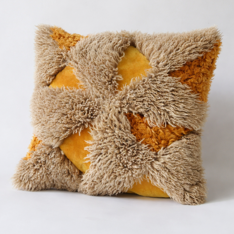 Honey Pot, 26x26 Pillow Side