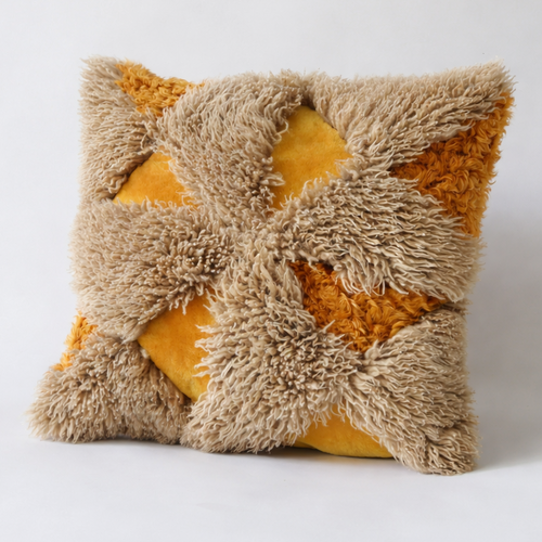Honey Pot, 26x26 Pillow Side